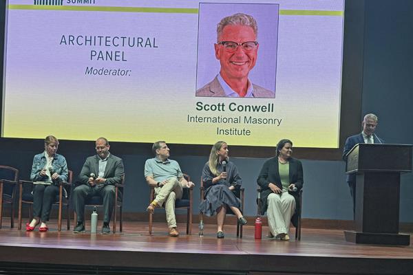 Katie Doyle (Gensler), Paul McKeever (TVS Design), Joshua Rubin (Perkins & Will), Ashlie Savage (SmithGroup) and Anica Landreneau (HOK)