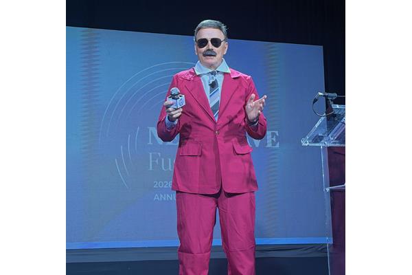 Geoff Gordon opens show as Ron Burgundy in Anchorman