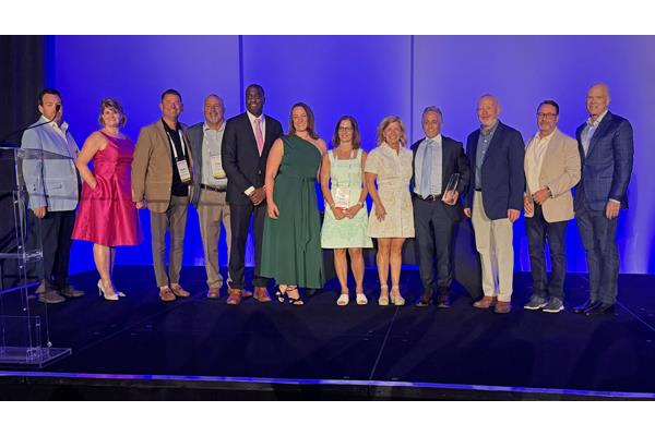 Rob Starr Peoples Choice Award - Capital Carpet and Flooring