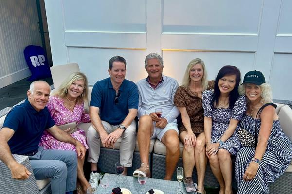 Jay Kopelson (Mannington Mills), Chanel Clifford (Cali Floors), Trey Thames (Stanton), Charlie Dilks (CCA Global), Ann McDermott (Shaw), Teresa Tran (Shaw) and Cathy Buchanan (Carpet One Floor and Home)